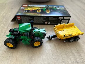 Lego 42136 John Deere - 5