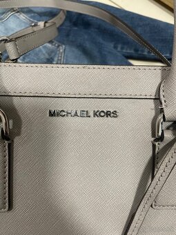 Michael Kors kožená šedá kabelka - 5