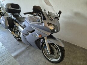 Yamaha FJR 1300 - 5