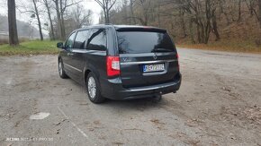 Lancia Voyager 2.8 l Diesel (2012) - 5