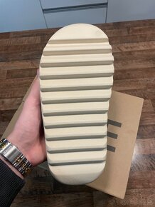 Adidas Yeezy Slide Bone 40.5 - 5