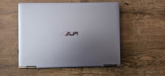 Konvertibilný ultrabook 14" Flip UM462DA - 5