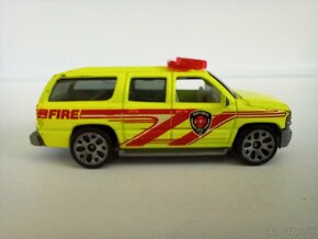 MATCHBOX - CHEVROLET SUBURBAN FIRE - POZRI DETAILNÉ FOTO - 5