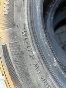 Predám Zimné pneu 205/55/16 3 ks Hankook dot 2019 dezen 6 mm - 5