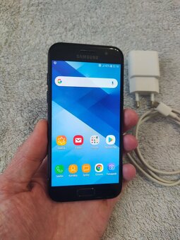 Samsung Galaxy A3 16GB - 5