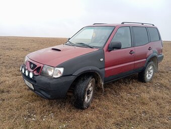 Nissan Terrano 2 4x4 2,7tdi - 5