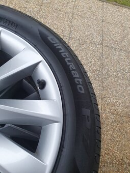 Sada kolies Škoda 5x112 R7 + Pirelli cinturato P7 215/55 r17 - 5