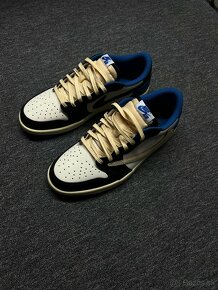 Nike x Travis Scott x Fragment Air Jordan 1 Low OG SP - 5