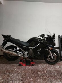 Yamaha FJR 1300 - 5