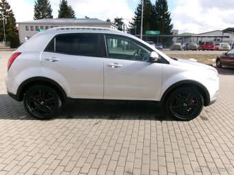 SSANGYONG KORANDO D20T Executive AWD bez koroze 2011 - 5