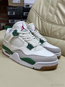 Nike Air Jordan 4 Retro SB "Pine Green" - 5