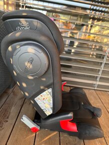 Predám autosedačku Britax Römer KIDFIX - 5