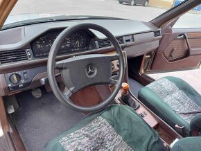 MERCEDES BENZ 250D   W124 - 5