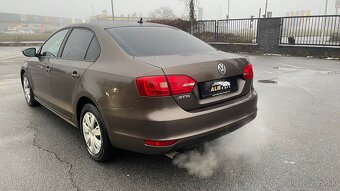 Volkswagen Jetta 1.2TSi - 5