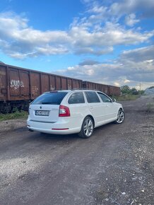 škoda octavia 2.0tdi RS 125kw - 5