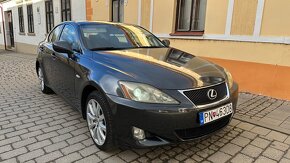 Lexus IS 220d - 5