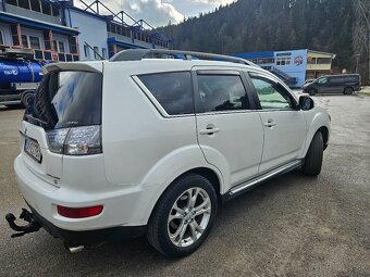 Mitsubishi Outlander 2,2 DiD 130kw 4x4 - 5