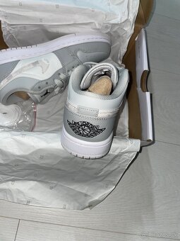 Jordan 1 Low Grey white - 5