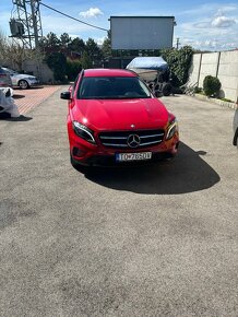 Mercedes Benz GLA200d - 5