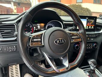 KIA 1.6 T-Gdi GT - 5