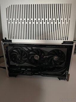 Ryzen 7 7800X3D, RTX 4070 SUPER, 64GB DDR5, 2TB SSD, 850W - 5