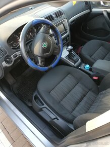 SKODA OCTAVIA COMBI 2.0tdi 2009 - 5