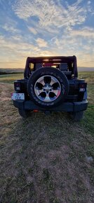 Jeep Wrangler Unlimited Sahara - 5