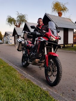 Honda Africa Twin 1100 - 5