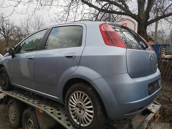 Fiat Punto Grande - 5