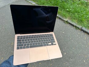 MacBook 2020 air zablokovaný - 5