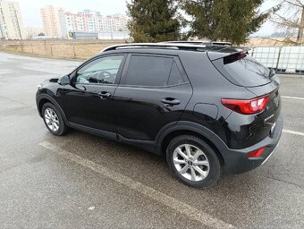 KIA STONIC 1.4 - 5