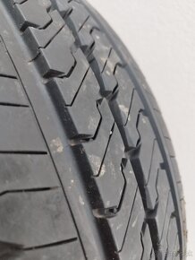 Predám Pneumatiku s diskom 205/75 R16C - 5