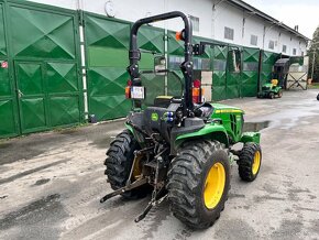 JOHN DEERE 3038E 4X4 - 5