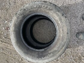 Predám 2ks letné pneu 215/70R15C - 5