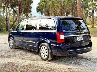 2014 Chrysler Town & Country Touring 3.6 V6 - 5