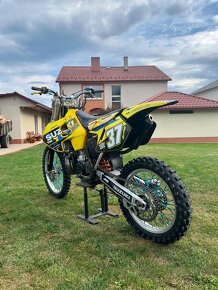 Suzuki RM 250 - 5