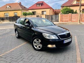 Octavia acombi 2.0 Tdi Elegance - 5