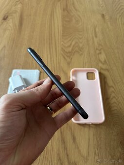 iPhone 11 Black 64gb v záruke - 5