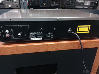 Yamaha CDX-820 - 5