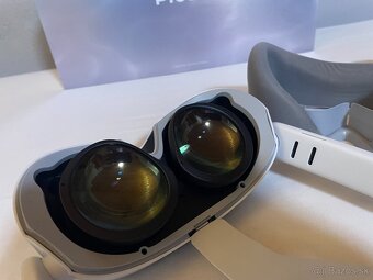 VR headset Pico 4 - 5