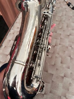 Saxofón tenor AMATI - 5