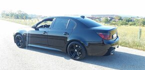 BMW E60 530i N52 2005 - 5