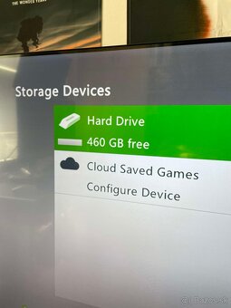 Xbox 360 E 500GB + ovládač + 4 hry + káble - 5