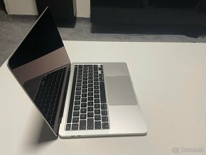 MacBook Pro 13" (2020) s Apple M1 čipom - 5
