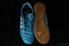 Predám halovky Adidas veľkosť 38 2/3 - 5