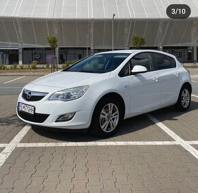 Opel Astra 2011 1.4 74kw - 5