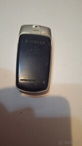 Samsung SGH-E700 - 5