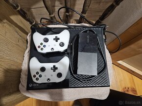 Použitá konzola Xbox One s hrami + dva ovládače - 5