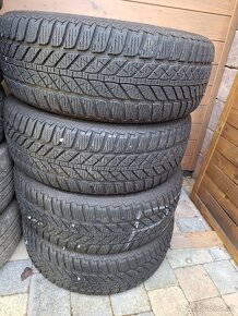 Predám 4ks zimných pneumatík FULDA 215/60 r16 - 5