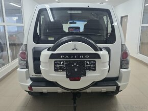 Mitsubishi Pajero 2012 - 5